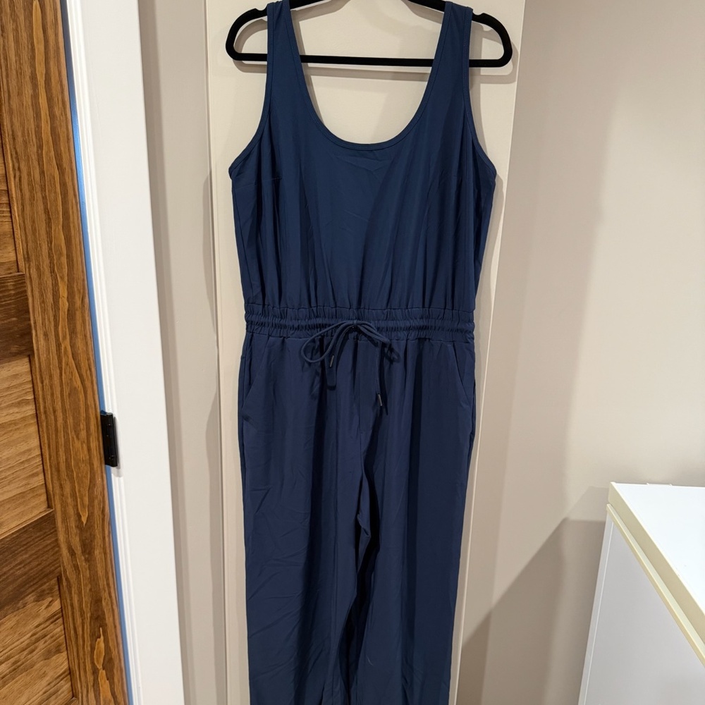 Abercrombie & Fitch Travel Jumpsuit Size L